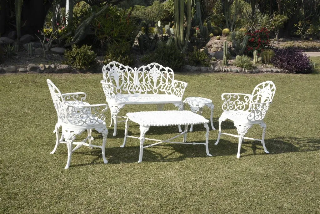 2 Bouquet Lawn Set