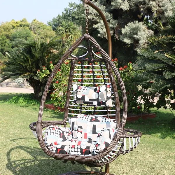 Basket swing with Pocket