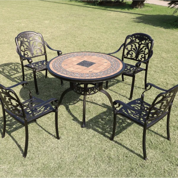 Crown Chair set with Round Tile Table 4