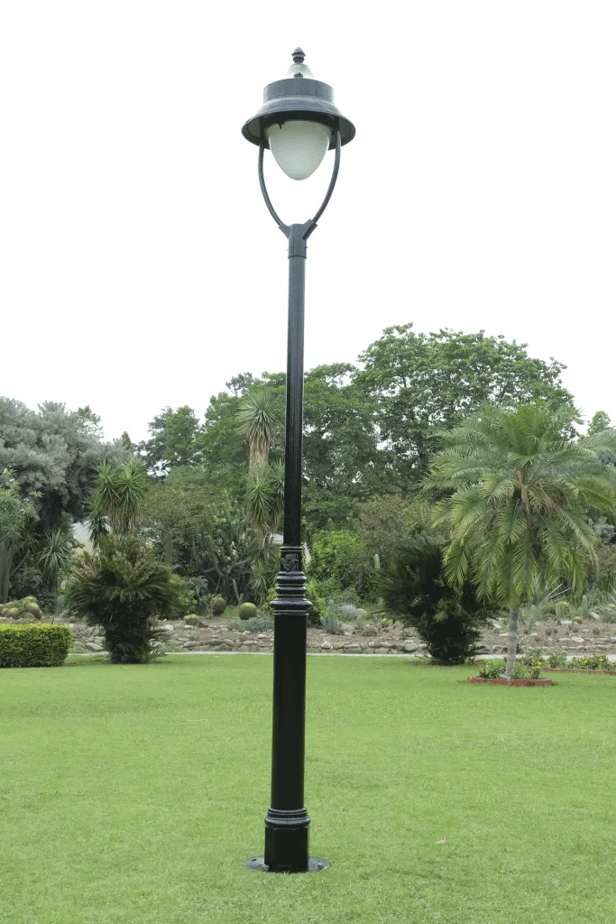 Embossed Pole With Dublin Antern 2