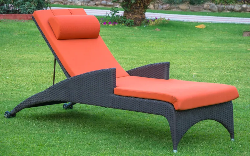 Kilkenny Lounger 1