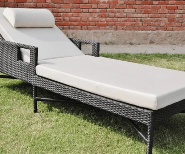 Essex Lounger