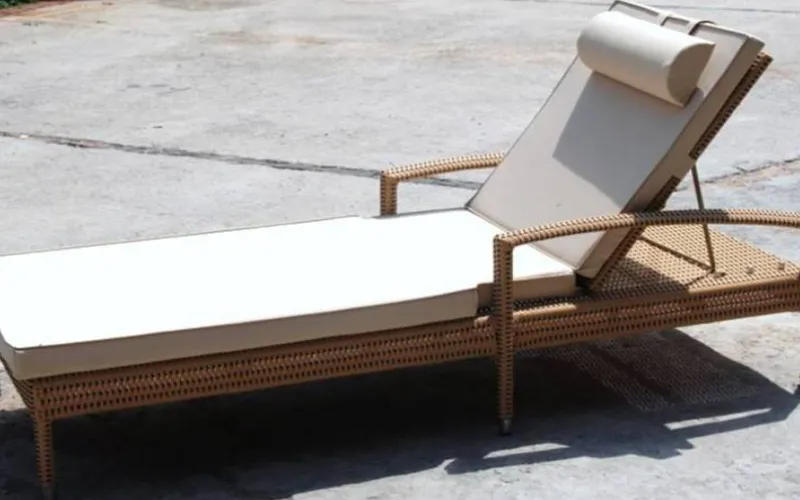 Meath Lounger2