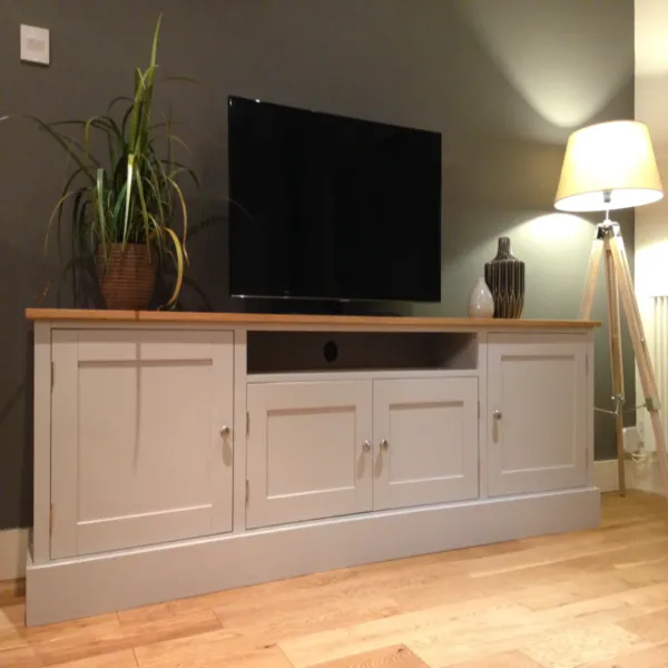TV Units 10